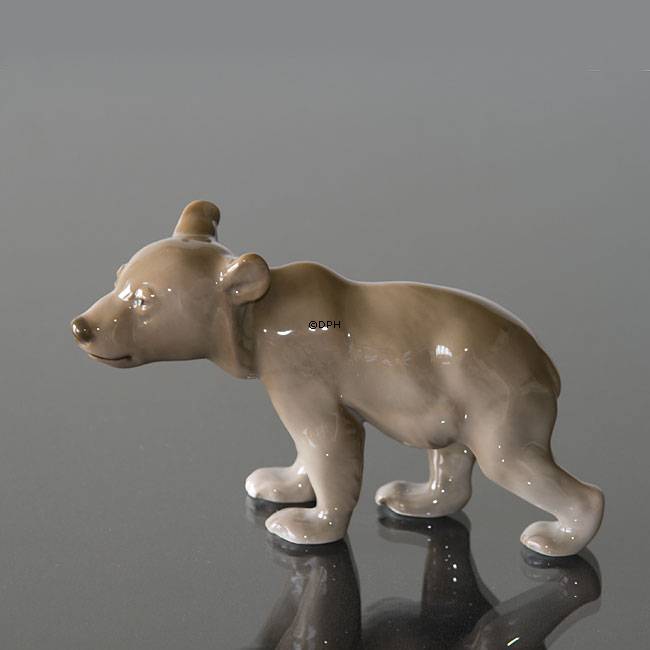 Braunbär stehend wissbegierig, Bing & Gröndahl Figur Nr. 1804