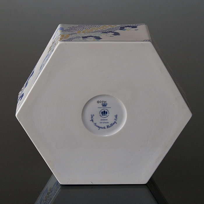 Schale 20cm, Weiß mit blauen Blumen, Bing & Gröndahl Nr. 1817-5474