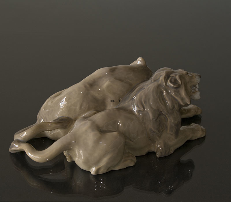 Löwe und Löwin, Bing & Gröndahl Figur Nr. 1823