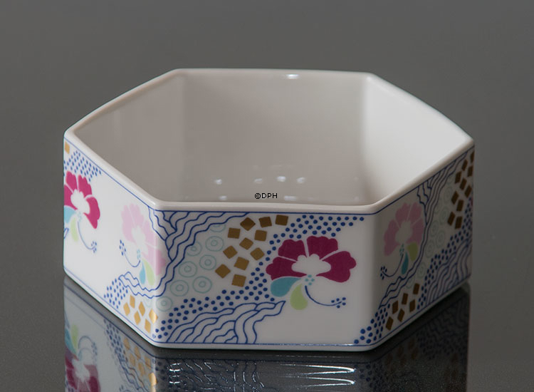 Schale, Weiß mit Blumen, Bing & Gröndahl Nr. 1827-5467