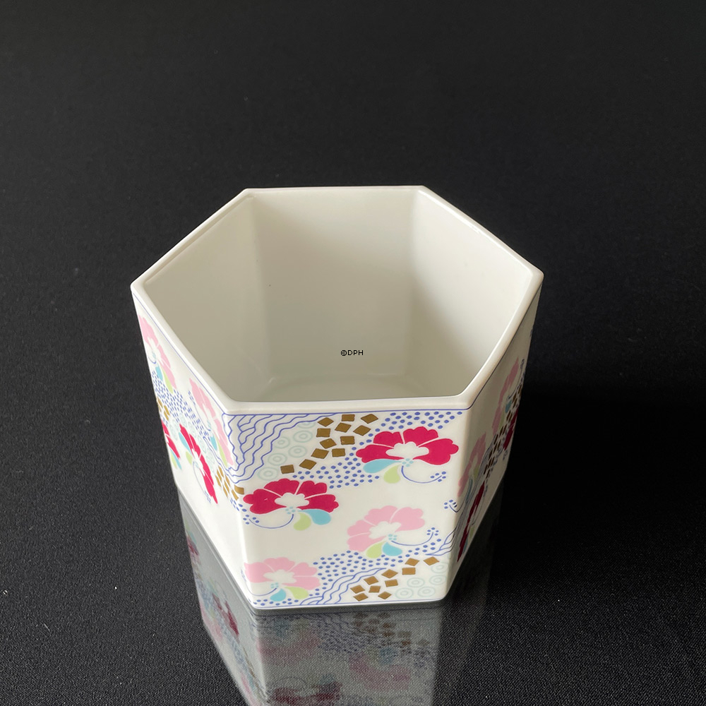 Schale, Weiß mit Blumen, Bing & Gröndahl Nr. 1827-5468