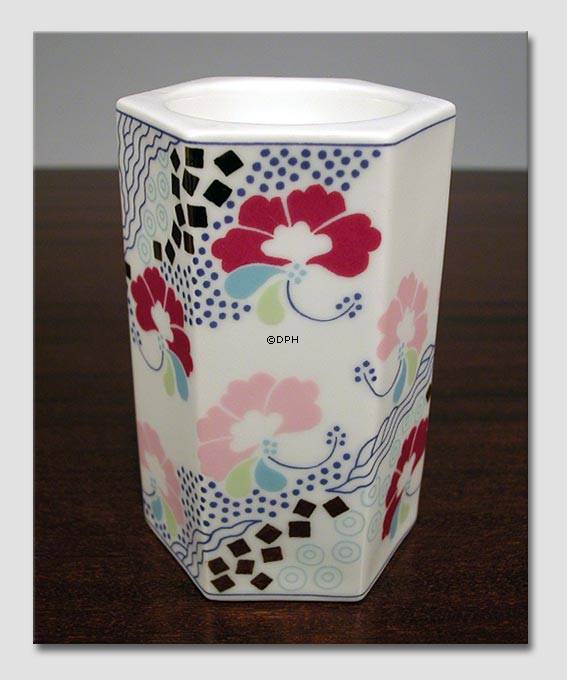 Vase mit Blumen und Golddekoration, Bing & Gröndahl Nr. 1857-5472