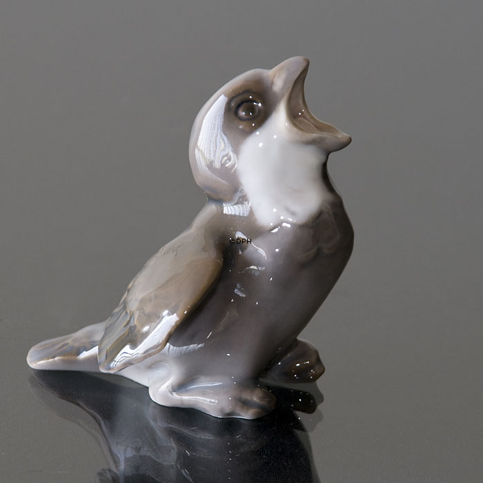 Junger Sperling, der für Nahrung kreischt, Bing & Gröndahl Vogelfigur Nr. 1852