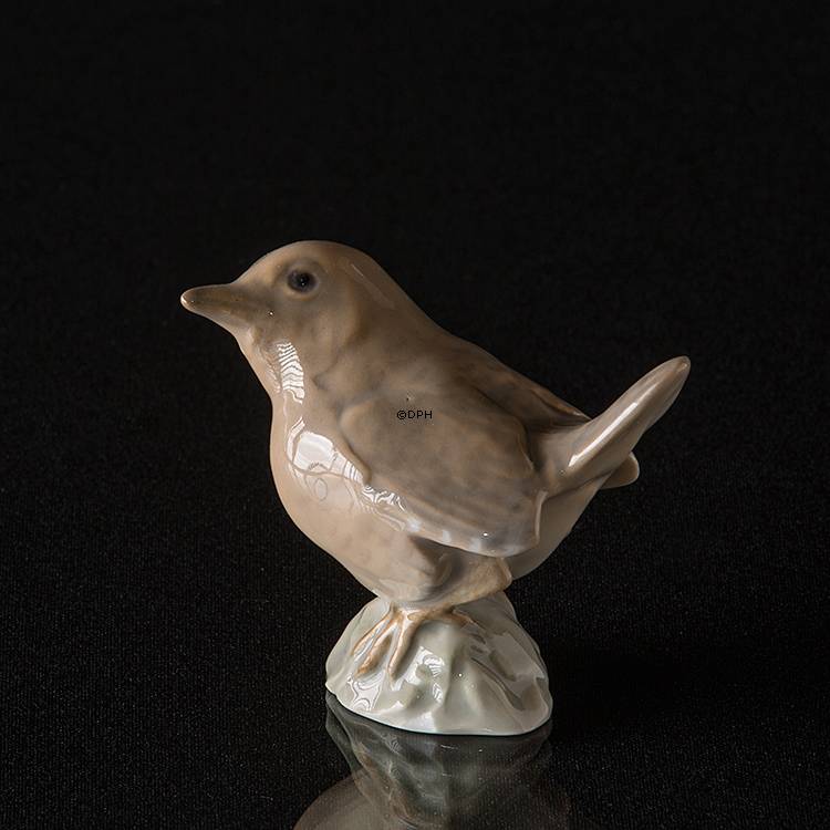 Zaunkönig blickt in den Himmel, Bing & Gröndahl Vogelfigur Nr. 1853