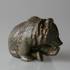 Bär sitzt und leckt seine Pfote Royal Copenhagen Steinzeug Figur Nr. 188 | Nr. B188 | DPH Trading