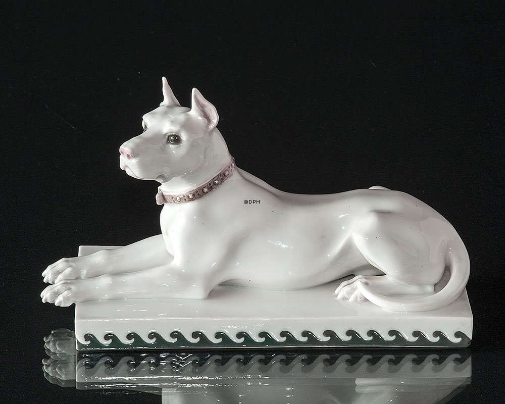 Deutsche Dogge, sitzend, Bing & Gröndahl Hundefigur Nr. ?? Signiert Dahl Jensen 1900