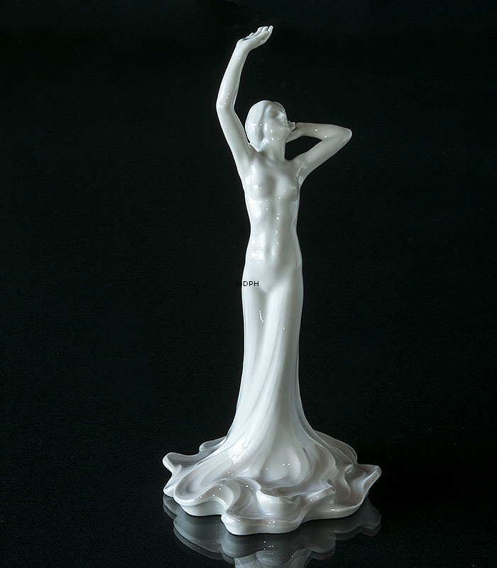 Frau, weiß Figur, Bing & Gröndahl mit Dahl Jensen Nr. 1900