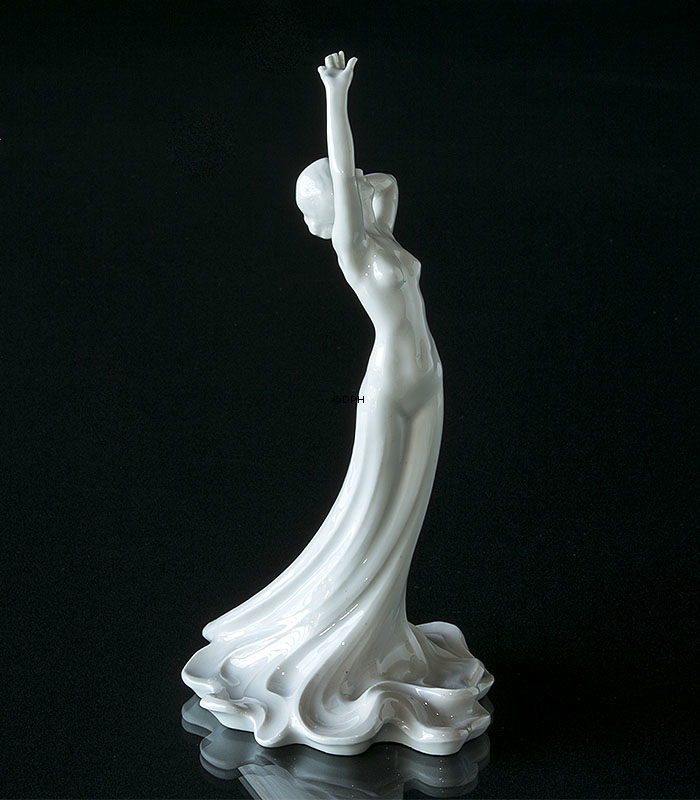 Frau, weiß Figur, Bing & Gröndahl mit Dahl Jensen Nr. 1900