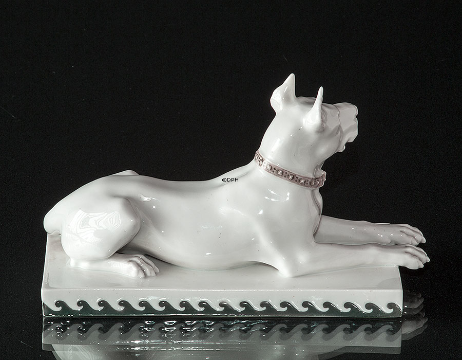 Deutsche Dogge, sitzend, Bing & Gröndahl Hundefigur Nr. ?? Signiert Dahl Jensen 1900
