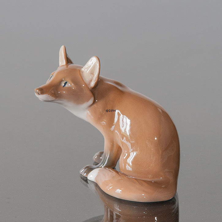 Fuchs, sitzend, 16cm, Bing & Gröndahl Figur nr. 1905