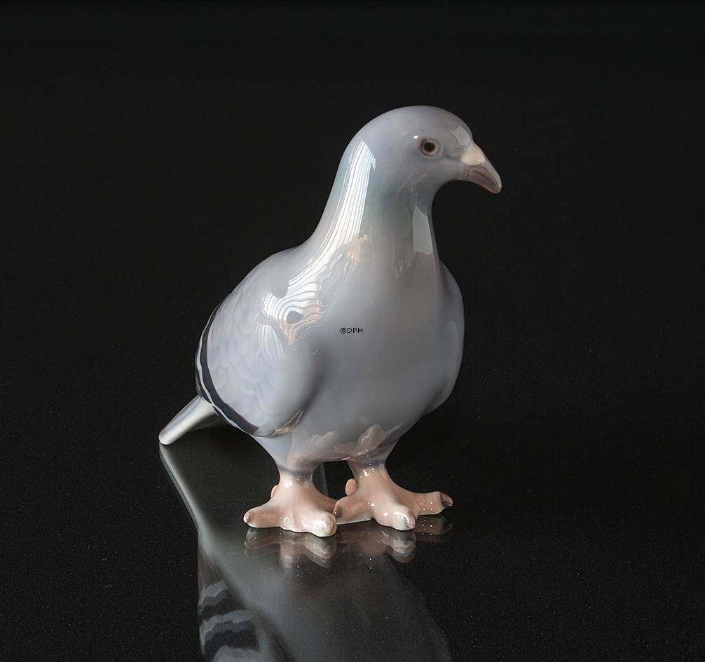 Taube auf der Suche nach Semmelbrösel, Bing & Gröndahl Porzellan Vogelfigur Nr. 1911