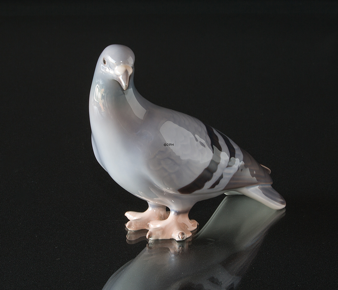 Taube auf der Suche nach Semmelbrösel, Bing & Gröndahl Porzellan Vogelfigur Nr. 1911