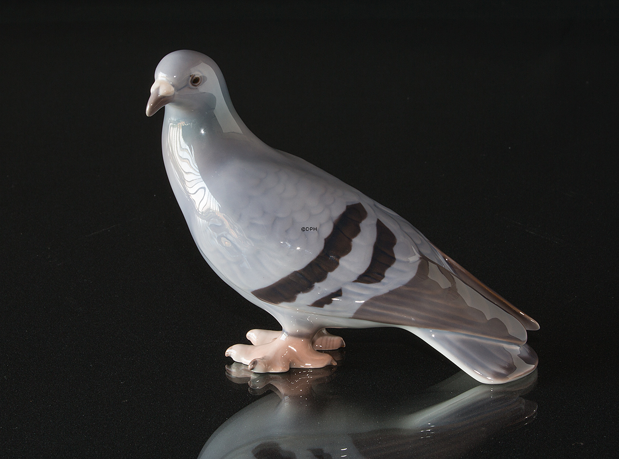 Taube auf der Suche nach Semmelbrösel, Bing & Gröndahl Porzellan Vogelfigur Nr. 1911