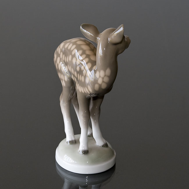 Kitz steht und schaut überrascht zur Seite, Bing & Gröndahl Figur Nr. 1929