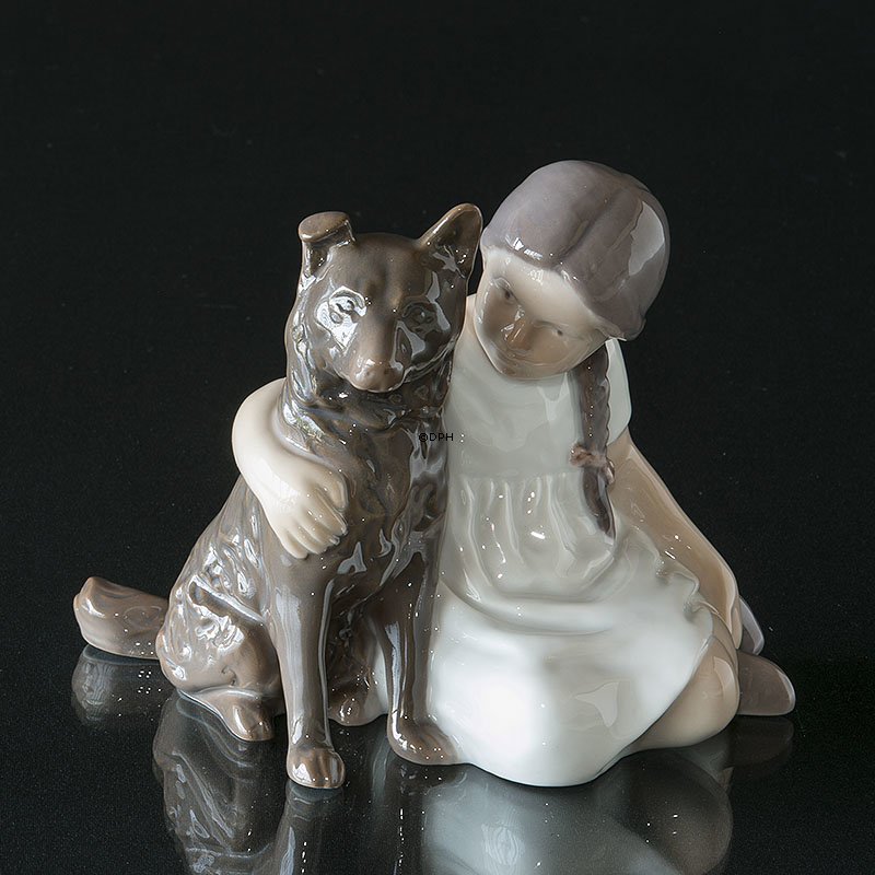 Mädchen mit Hund, Bing & Gröndahl Figur Nr. 1973
