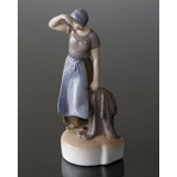 Frau mit Fischernetz schaut in der Ferne, Bing & Gröndahl Figur Nr. 2036