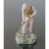 Arbeiter mit Sense, Bing & Gröndahl Figur Nr. 2043