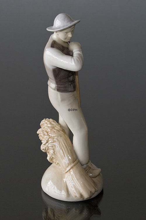 Mann mit Heugabel, Bing & Gröndahl Figur Nr. 2049