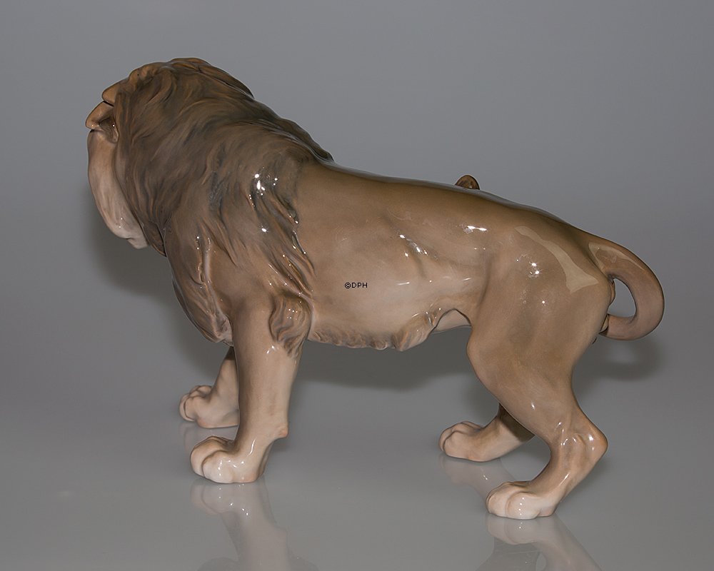 Männlicher Löwe, Bing & Gröndahl Figur Nr. 2052