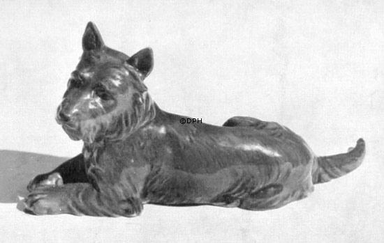 Scottish Terrier liegend, Bing & Gröndahl Hund Figur nr. 2077