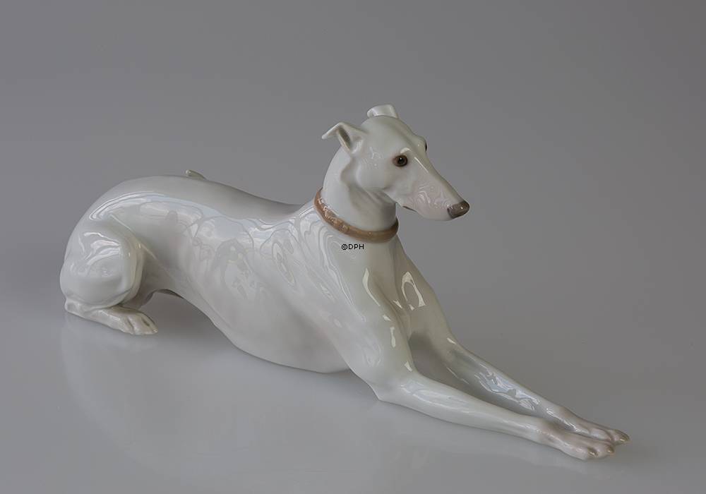 Greyhound liegend, Bing & Gröndahl Hund Figur nr. 2079