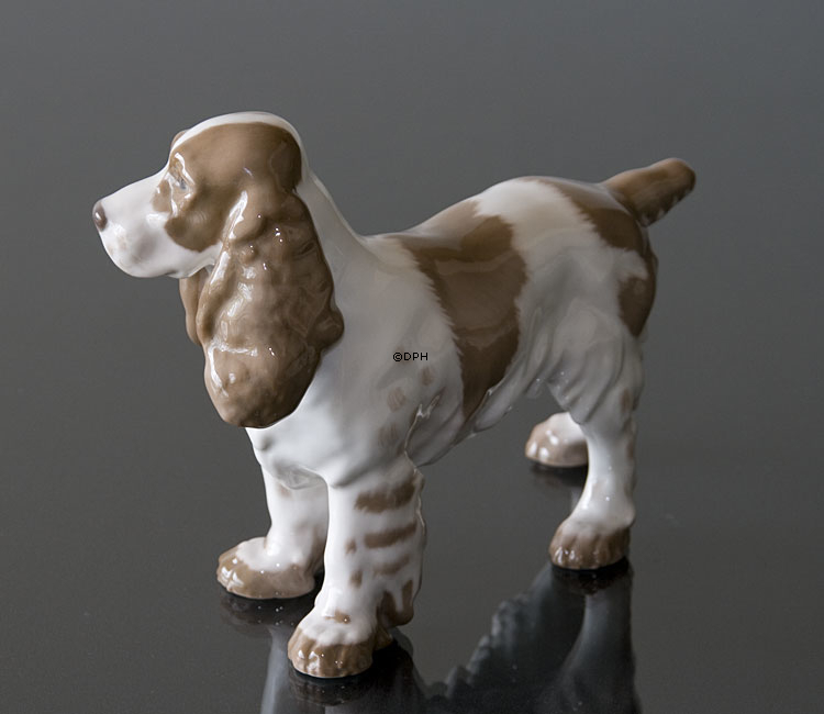 Springer Spaniel steht aufmerksam, Bing & Gröndahl Hund Figur Nr. 2095