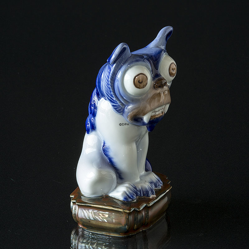 Feuerzeug, Hund Augen wie Mühlräder Royal Copenhagen Figur Nr. 2106