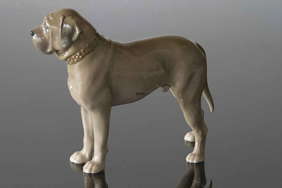Mastiff, Bing & Gröndahl Hundefigur Nr. 2108