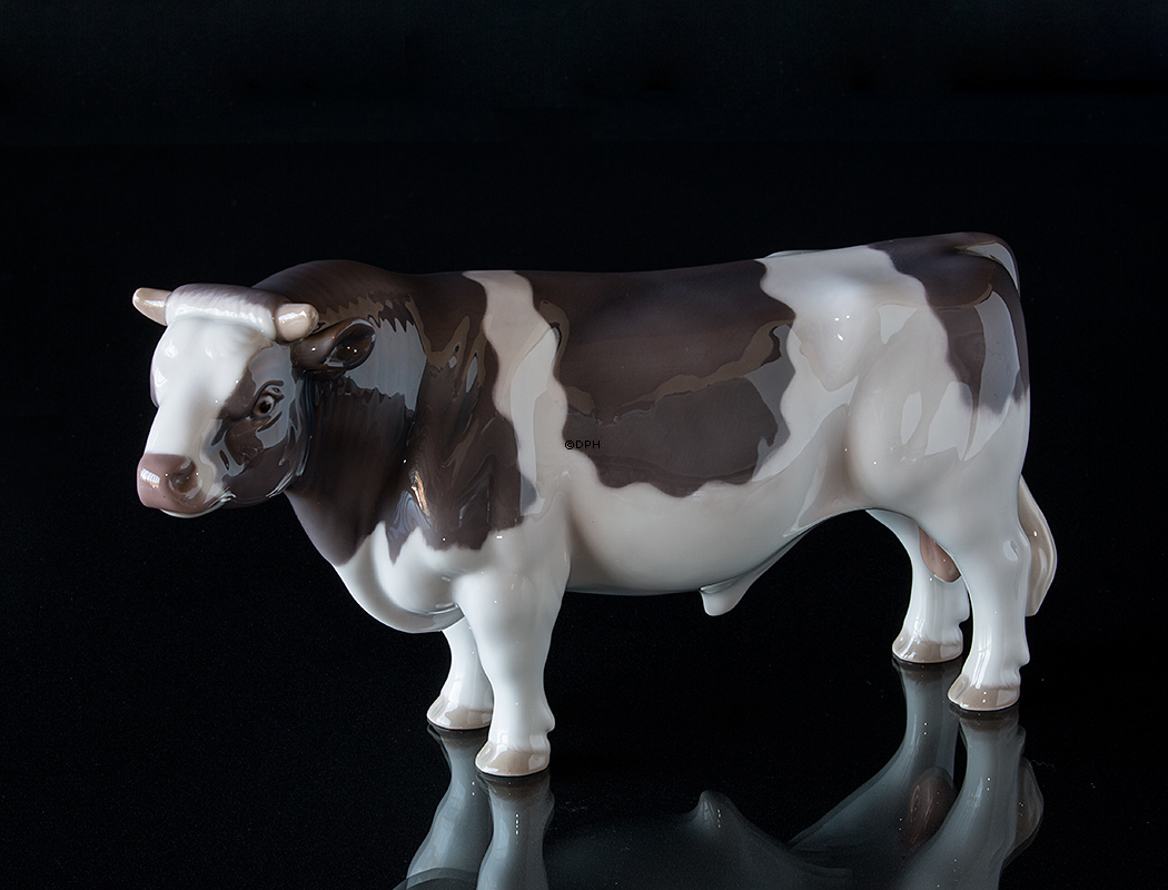 Stier, Bing & Gröndahl Figur Nr. 2121