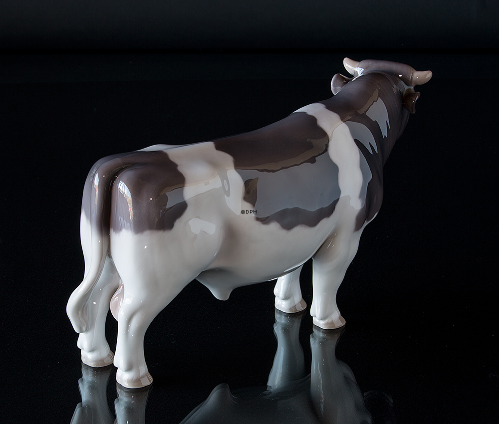 Stier, Bing & Gröndahl Figur Nr. 2121