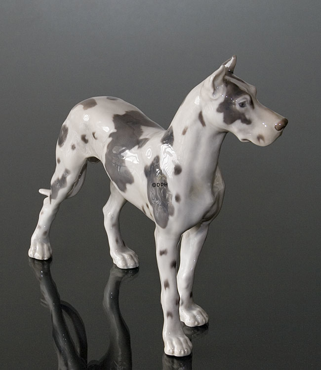 Deutsche Dogge, stehend, Bing & Gröndahl Hundefigur Nr. 2124