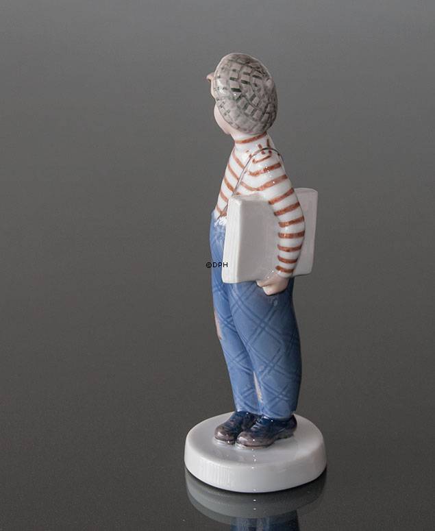 Zeitungsbote bringt die Nachrichten, Bing & Gröndahl Figur Nr. 2148