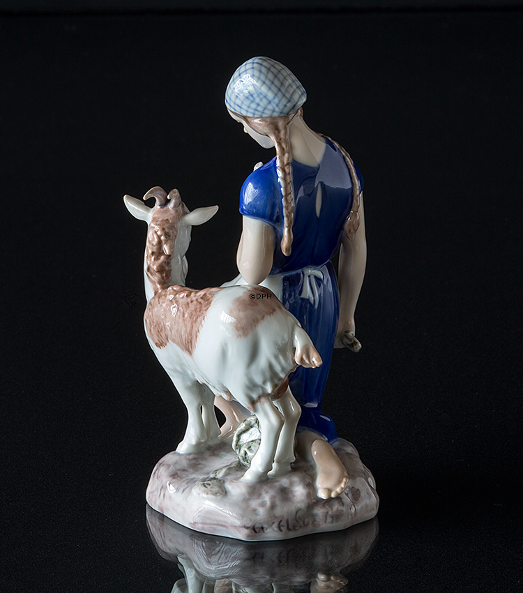 Mädchen mit Ziegenbock, Bing & Gröndahl Figur Nr. 2180