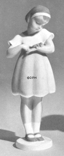 Mädchen mit Puppe, Bing & Gröndahl Figur Nr. 2185