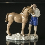 Junge mit Fohlen, Bing & Gröndahl Figur Nr. 2195