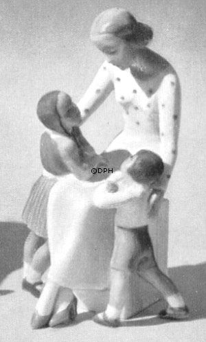Mutter mit Kindern, Bing & Gröndahl Figur Nr. 2196
