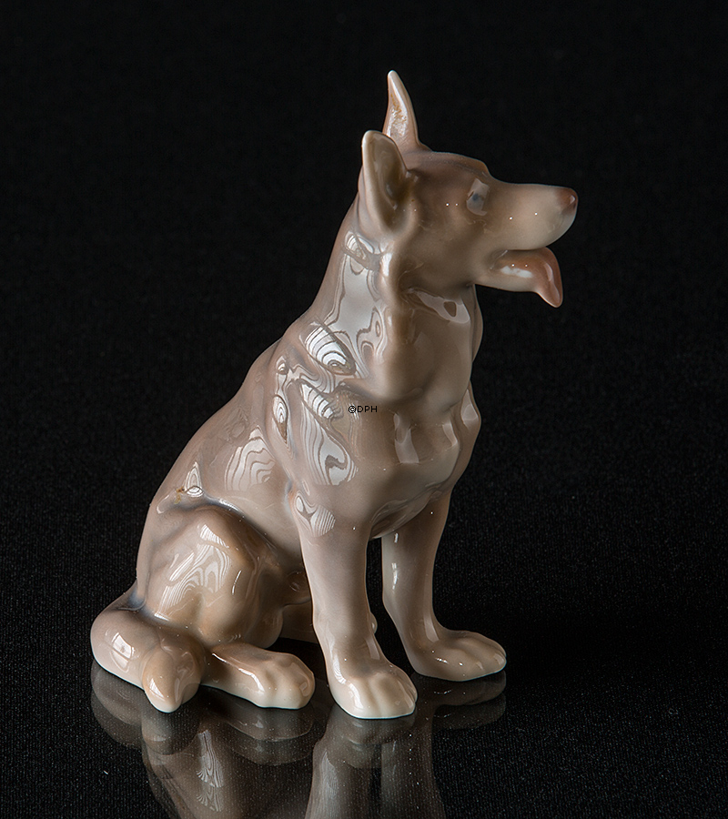Deutscher Schäferhund sitzend, Bing & Gröndahl Hund Figur Nr. 2197