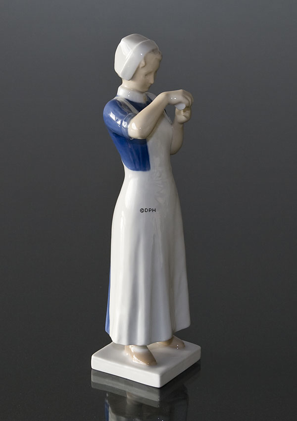Krankenschwester, Bing & Gröndahl Figur Nr. 2226