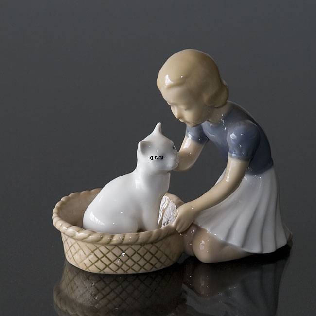 Freunde, M&#xE4;dchen mit Katze, Bing &amp; Gr&#xF6;ndahl Figur Nr. 2249