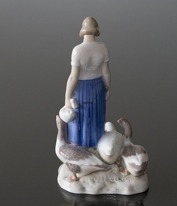 Mädchen mit Gänsen, Bing & Gröndahl Figur Nr. 2254