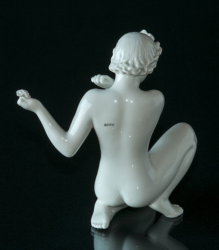 Nacktes Mädchen kniend, Bing & Gröndahl Figur Nr. 2283