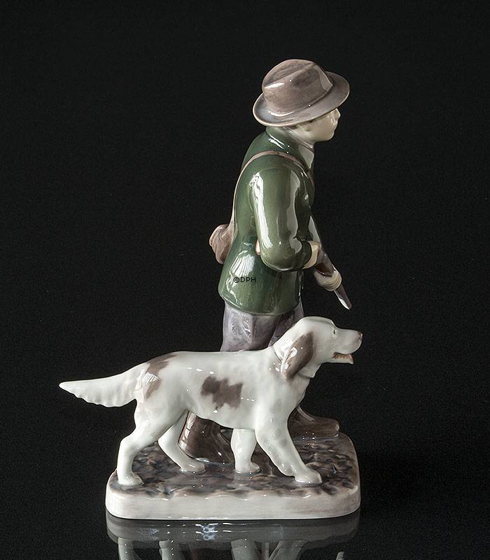 Jäger mit Hund, Bing & Gröndahl Figur Nr. 2328