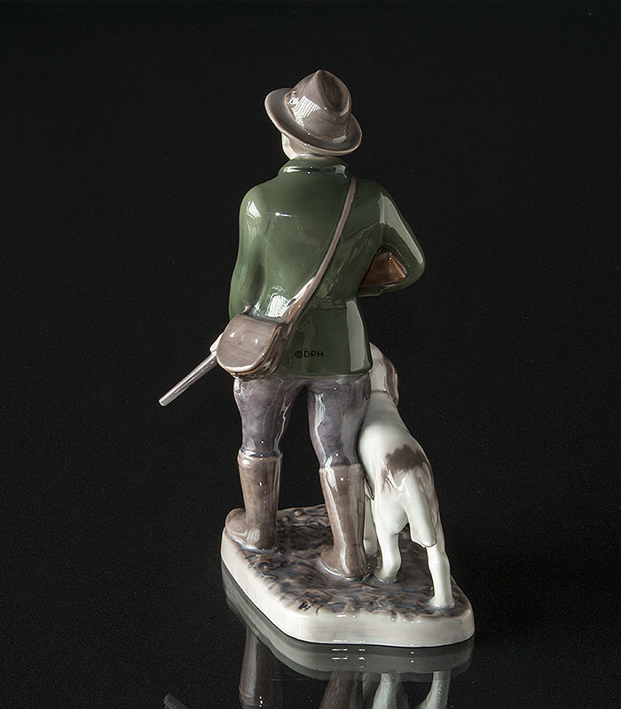 Jäger mit Hund, Bing & Gröndahl Figur Nr. 2328