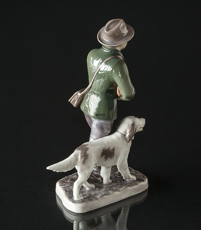 Jäger mit Hund, Bing & Gröndahl Figur Nr. 2328