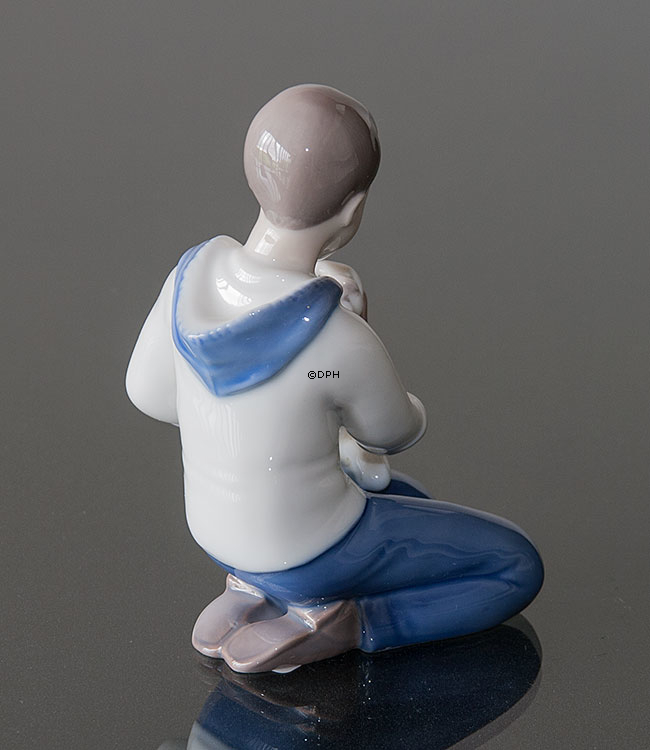 Junge mit Hund, wahre Freundschaft, Bing & Gröndahl Figur Nr. 2334