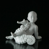 Kind mit Seepferdchen, Bing & Gröndahl Figur Nr. 2395