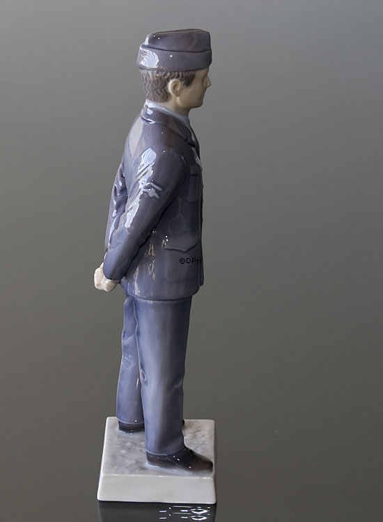 Militärpilot in Uniform, Bing & Gröndahl Figur nr. 2445