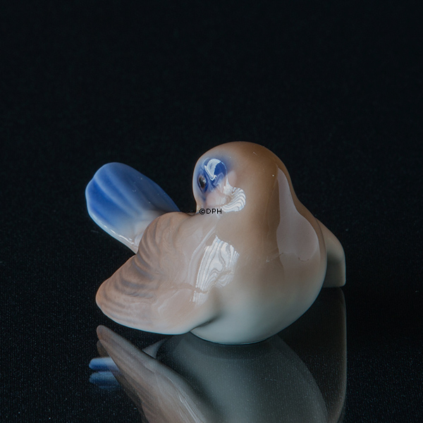 Vogel putzt seine Federn, Bing & Gröndahl Vogelfigur Nr. 2459