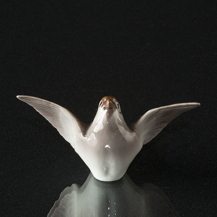 Sperling mit ausgebreiteten Flügeln, Bing & Gröndahl Vogelfigur Nr. 2491