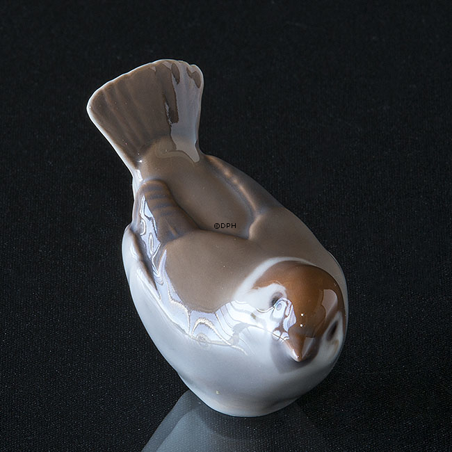 Sperling mit dem Schwanz nach oben, Bing & Gröndahl Figur Nr. 083 oder 2494